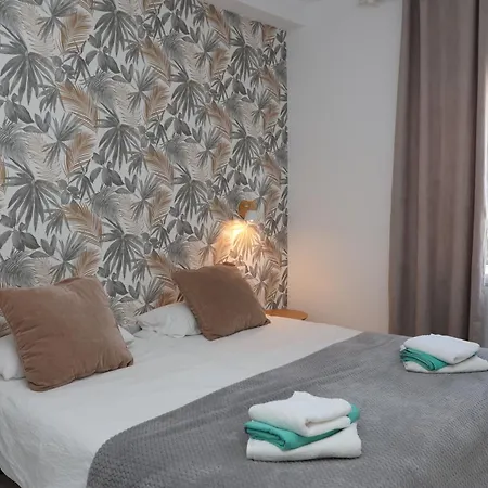 Апартаменты Sunny 3 Bedroom Sleeps 5 Walking Distance Transport Restaurants And Supermarkets Torreblanca *