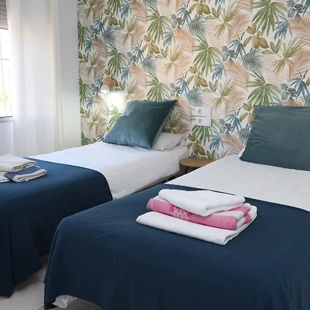 Fuengirola, Torreblanca Sea Views 푸엔히롤라